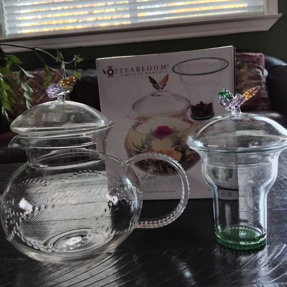 Glass teapot and infuser